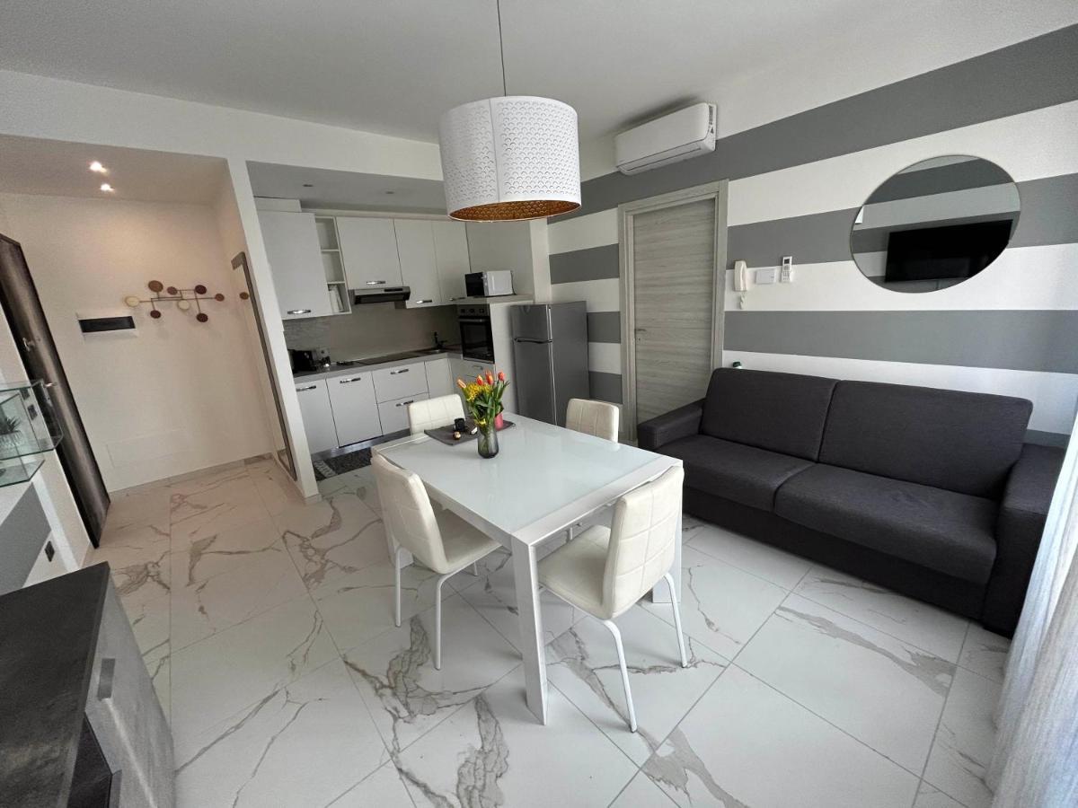 Marconi67 Apartment Desenzano del Garda Exterior photo